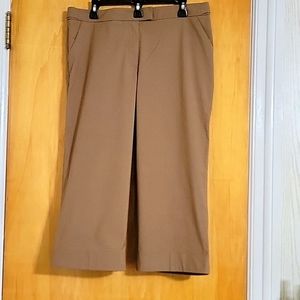 New York & Company, size 12, Tan, stretch Capri pants